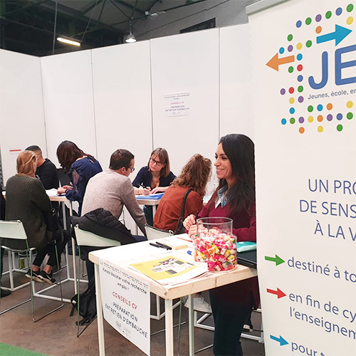 le stand JEEP au salon SIEP